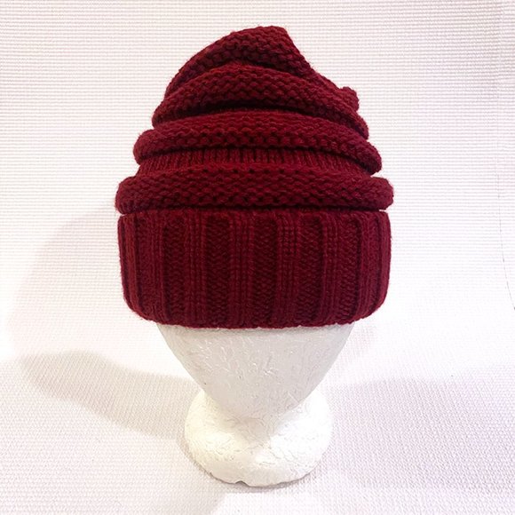 Warm Slouchy Beanie Hat in Dark Red for Men & Women - Picture 5 of 5
